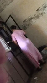 يصور طيز اخته الملبن من غير كلوت